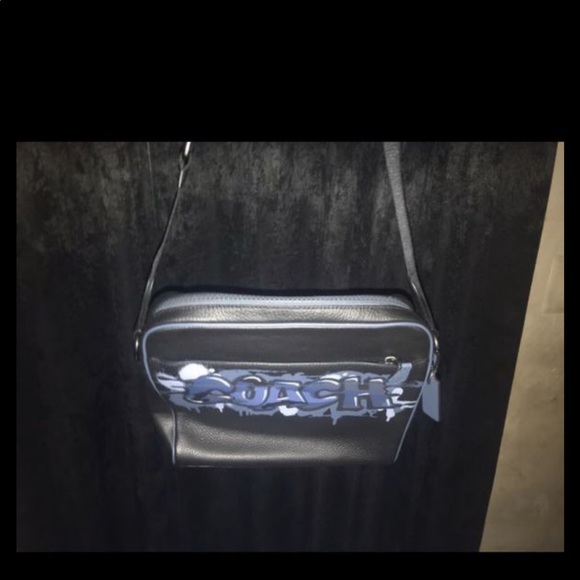 I’m selling a men Designer coach bag - Picture 5 of 7